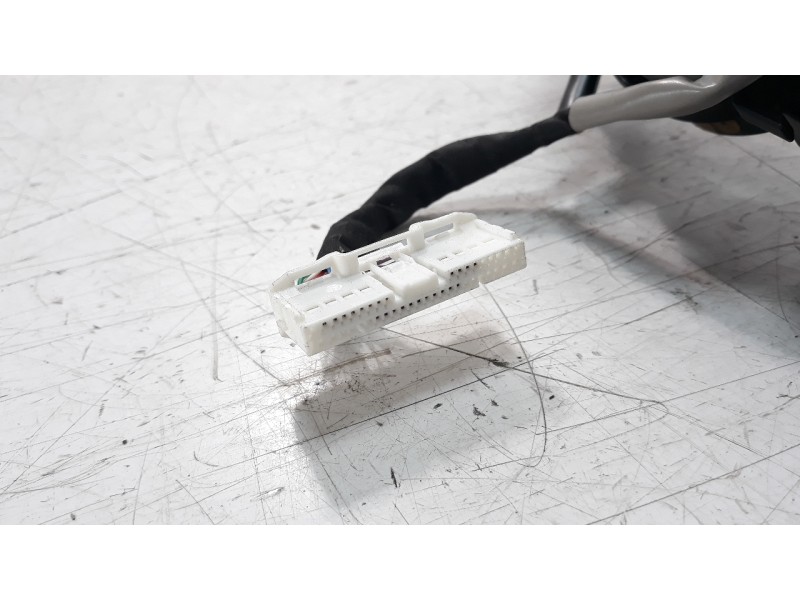 Recambio de mando multifuncion para toyota corolla (e21) referencia OEM IAM 02D7017J910 02A5017J916 