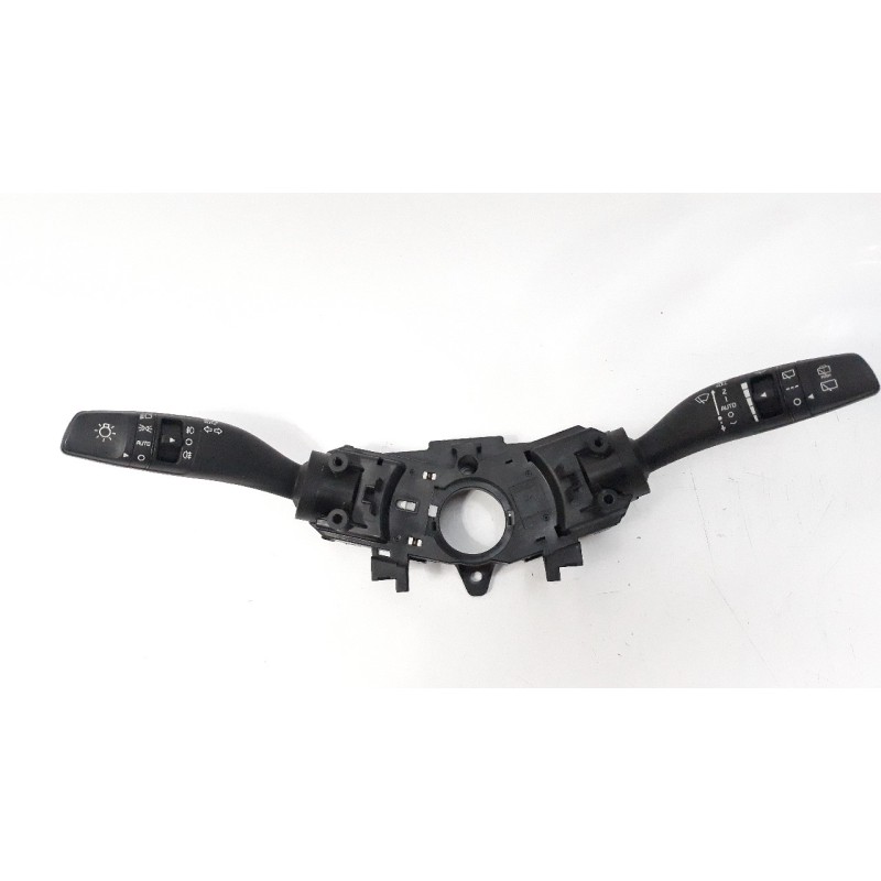 Recambio de mando multifuncion para kia sportage 1.7 crdi cat referencia OEM IAM 93404F1960  