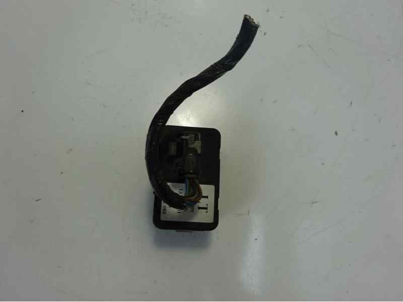Recambio de mando elevalunas delantero izquierdo para opel astra g berlina 1.6 referencia OEM IAM 13363201  