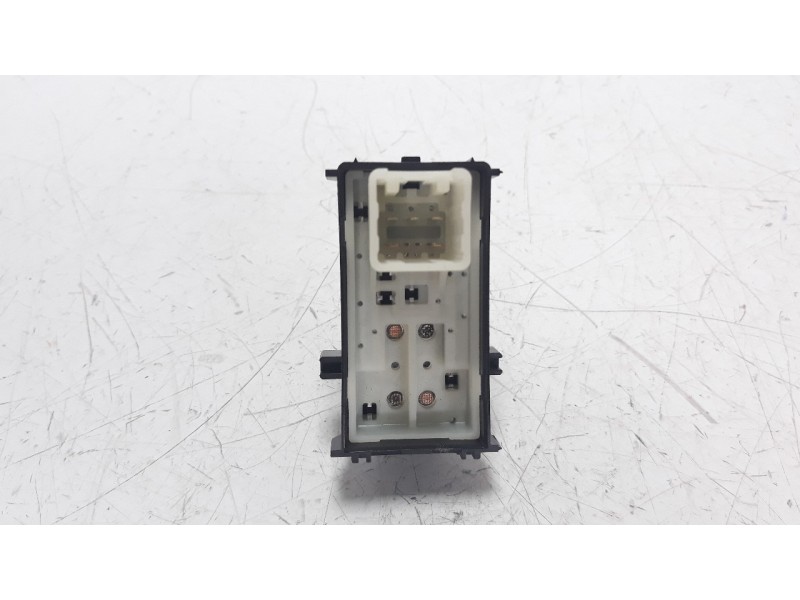 Recambio de mando elevalunas trasero izquierdo para toyota hilux (kun) referencia OEM IAM 848100K080  
