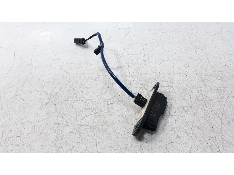 Recambio de maneta exterior porton para toyota corolla (e21) referencia OEM IAM 8480412050  