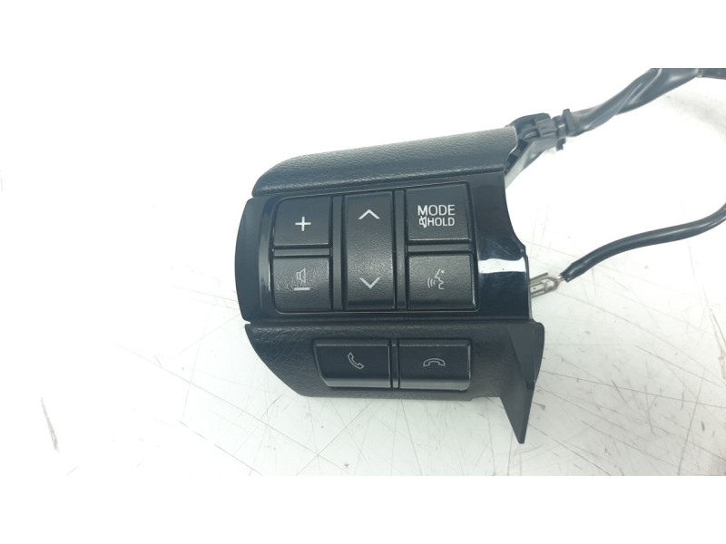 Recambio de mando volante para toyota hilux (kun) referencia OEM IAM 75J167  