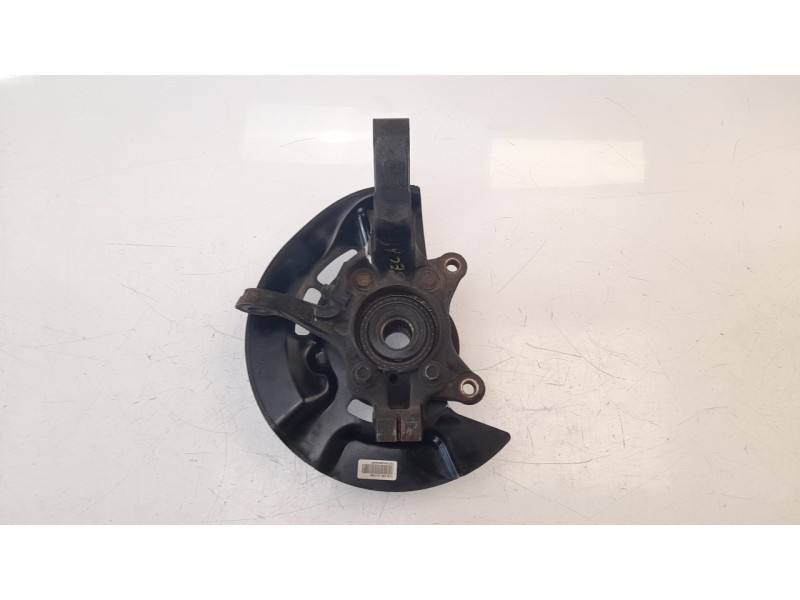 Recambio de mangueta delantera izquierda para kia sportage 1.7 crdi cat referencia OEM IAM   