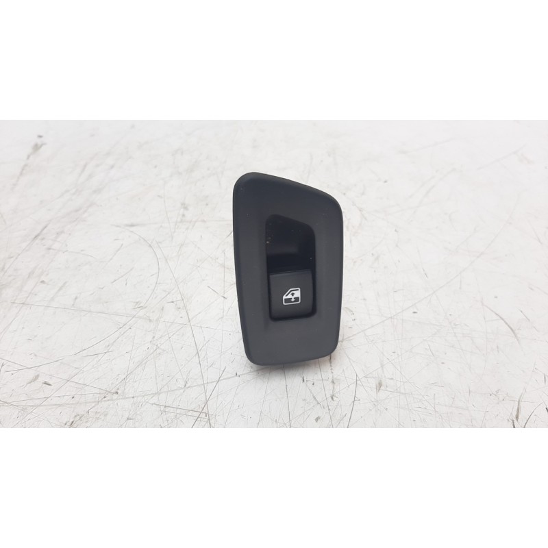 Recambio de mando elevalunas trasero izquierdo para jeep compass ii 2.0 m-jet cat referencia OEM IAM 6BZ29LXHAA  
