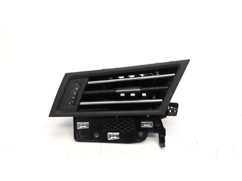 Recambio de rejilla delantera para volkswagen passat variant (3g5) 1.6 tdi dpf referencia OEM IAM 3G1819701E  