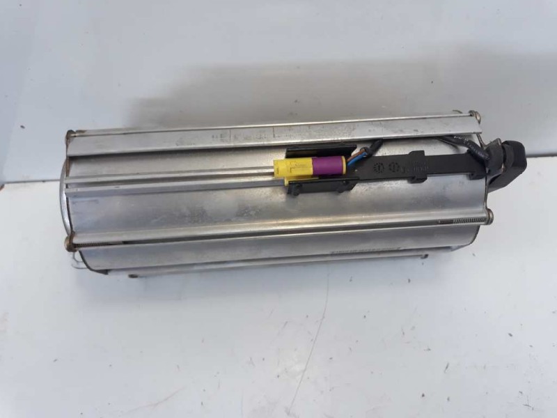 Recambio de airbag delantero derecho para volkswagen golf iv berlina (1j1) highline referencia OEM IAM 1J0880204B  