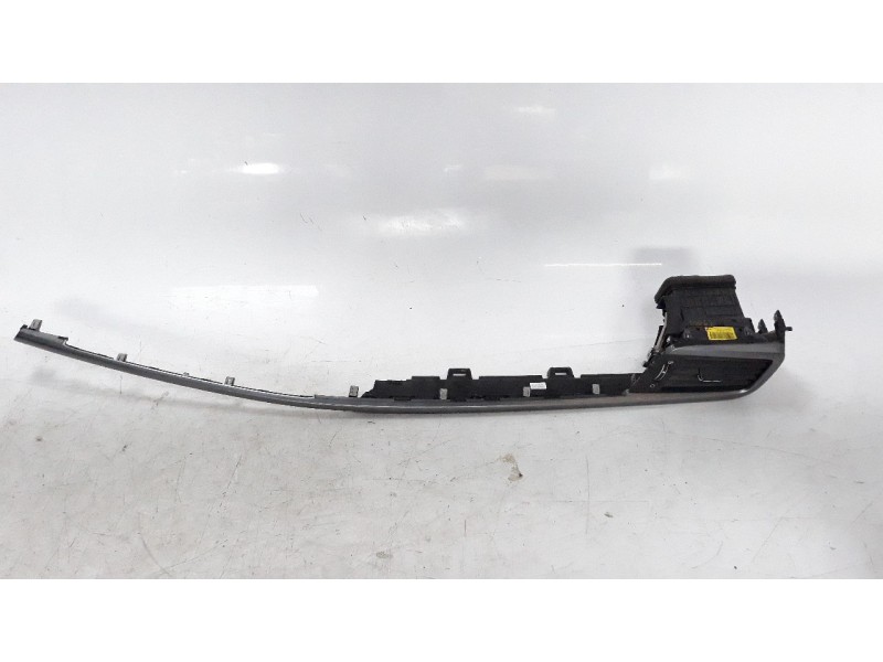 Recambio de rejilla aireadora para kia optima 1.7 crdi cat referencia OEM IAM 84795D4000  
