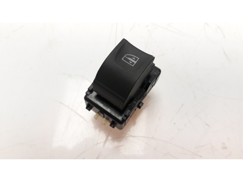 Recambio de mando elevalunas trasero izquierdo para renault captur 0.9 energy referencia OEM IAM 254218614R IAF930017HQ EWSRE069