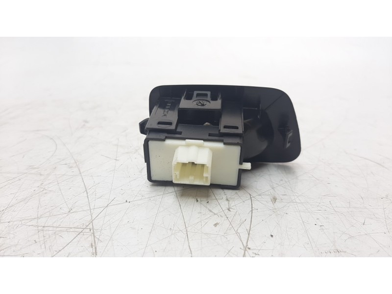 Recambio de mando elevalunas trasero izquierdo para jeep compass ii 2.0 m-jet cat referencia OEM IAM 6BZ29LXHAA  