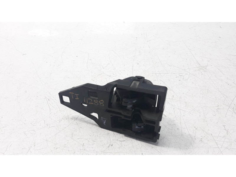 Recambio de maneta interior trasera izquierda para toyota hilux (kun) referencia OEM IAM 692060K110C1  