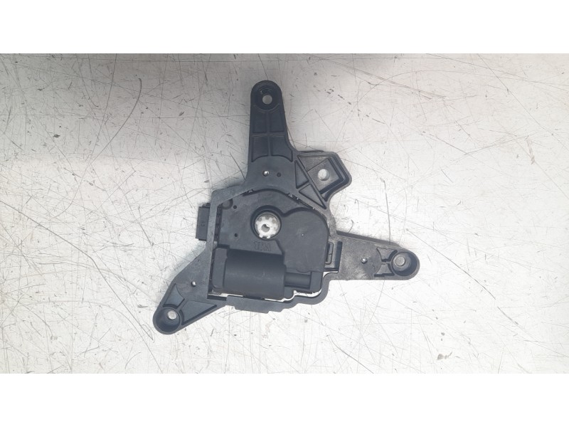 Recambio de motor trampilla calefaccion para hyundai tucson kosmo 4wd referencia OEM IAM D266NFFAA01  