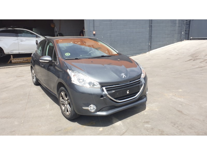 peugeot 208 del año 2015