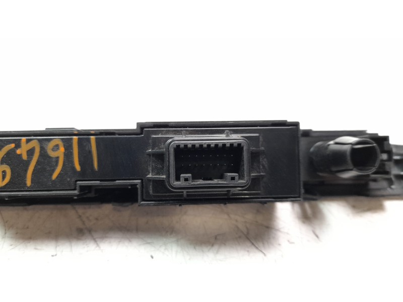 Recambio de warning para hyundai tucson 1.6 crdi cat referencia OEM IAM 93700D7100  