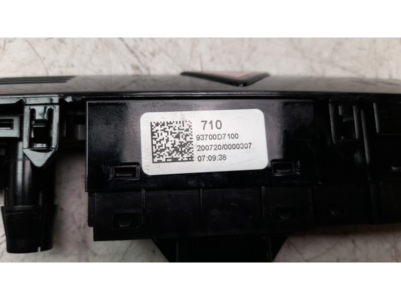 Recambio de warning para hyundai tucson 1.6 crdi cat referencia OEM IAM 93700D7100  