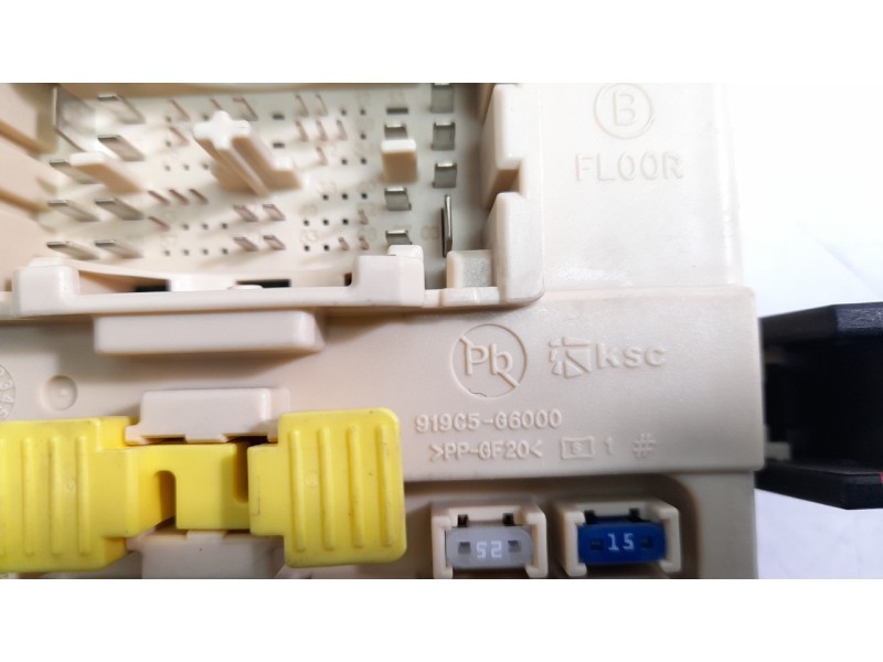 Recambio de caja reles / fusibles para kia stonic (ybcuv) 1.6 crdi cat referencia OEM IAM 91950H8570  