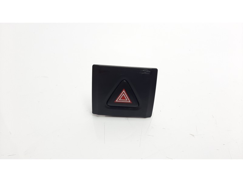 Recambio de warning para hyundai kona referencia OEM IAM 93790J9000  