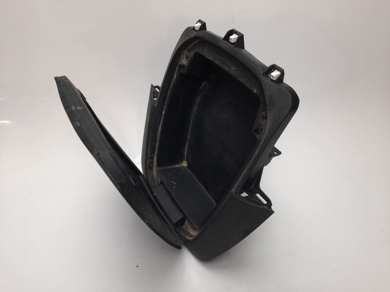 Recambio de guantera para citroen berlingo live m referencia OEM IAM 9816562177  