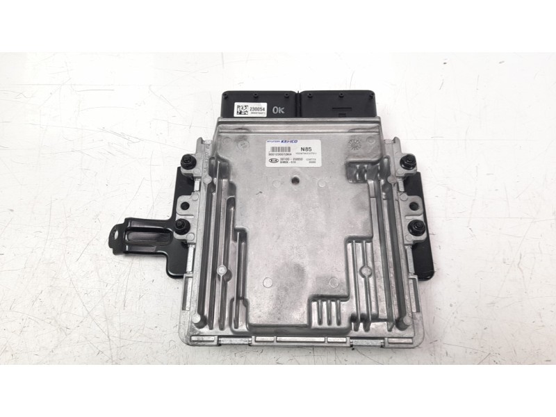 Recambio de centralita motor uce para kia stonic (ybcuv) 1.6 crdi cat referencia OEM IAM 391002U850  