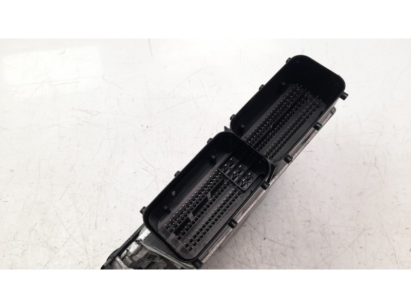 Recambio de centralita motor uce para kia stonic (ybcuv) 1.6 crdi cat referencia OEM IAM 391002U850  