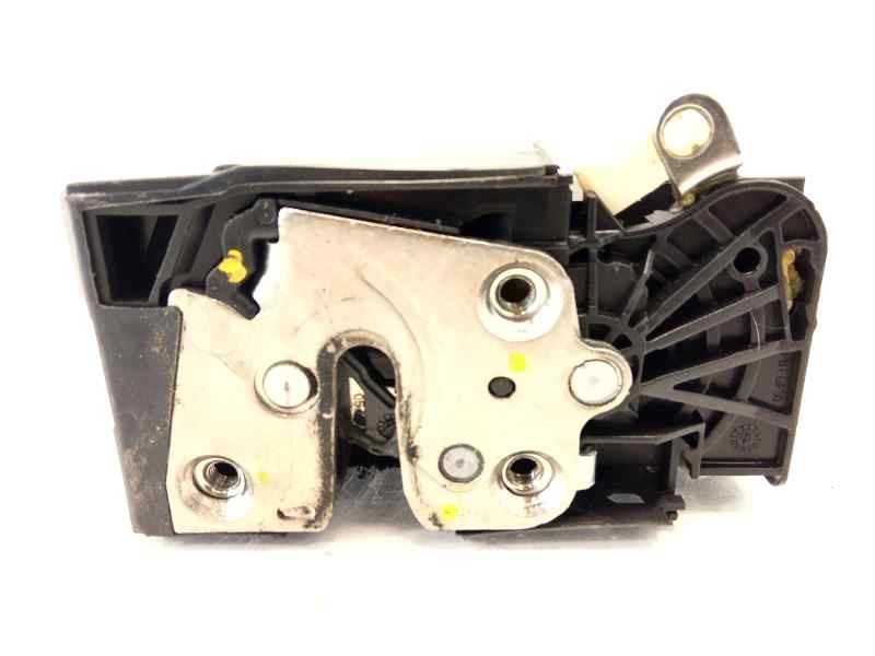 Recambio de cerradura puerta delantera derecha para dacia sandero 0.9 tce cat referencia OEM IAM 805026816R  