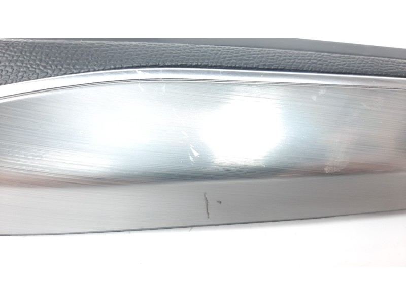 Recambio de moldura para peugeot 308 1.2 12v e-thp referencia OEM IAM 98088086XU  