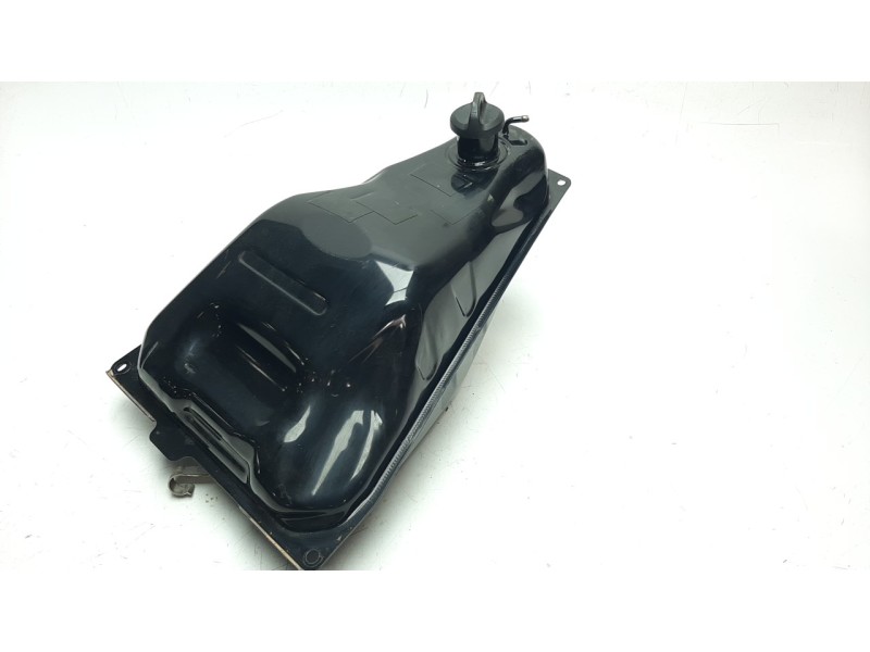 Recambio de deposito combustible para yamaha x-max 300 x-max 300 referencia OEM IAM B74F41100100  