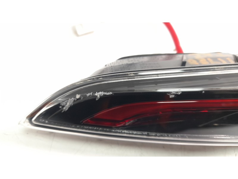 Recambio de piloto trasero derecho interior para toyota corolla (e21) referencia OEM IAM 8158102B80  