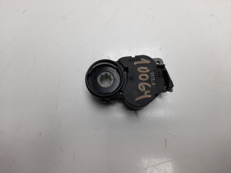 Recambio de motor calefaccion para peugeot 308 sw envy referencia OEM IAM T1002120  