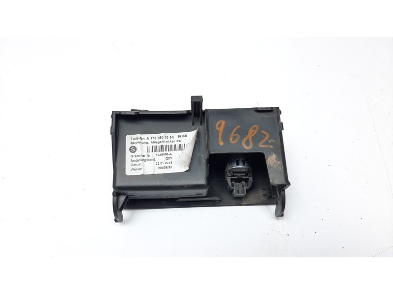 Recambio de cenicero para mercedes-benz clase cla (w117) cla 180 (117.342) referencia OEM IAM A1766801050  