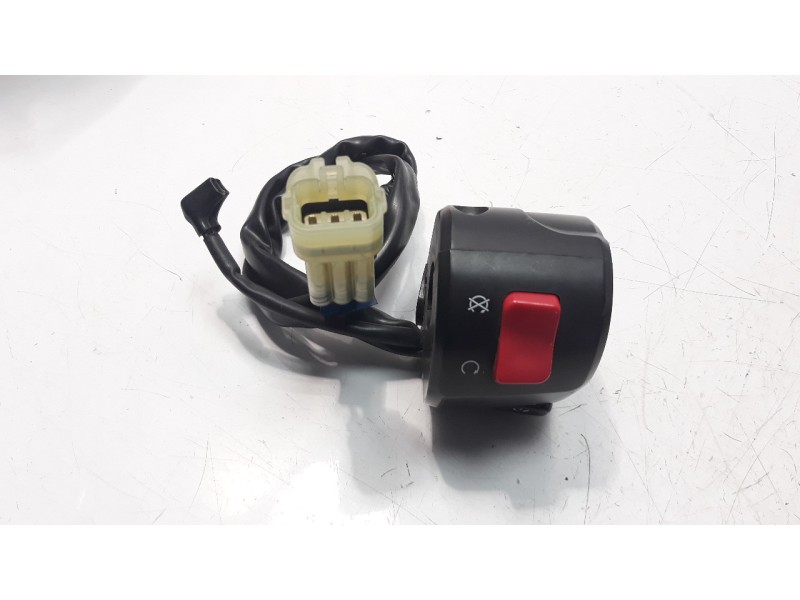 Recambio de piña luces derecha para kawasaki ninja 650 referencia OEM IAM 460910092  