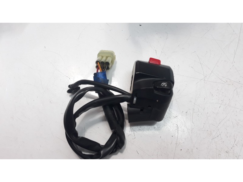 Recambio de piña luces derecha para kawasaki ninja 650 referencia OEM IAM 460910092  