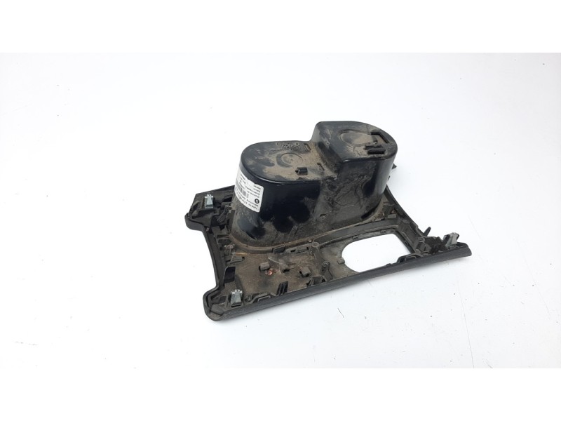 Recambio de cenicero para mercedes-benz clase cla (w117) cla 180 (117.342) referencia OEM IAM A1766800210  