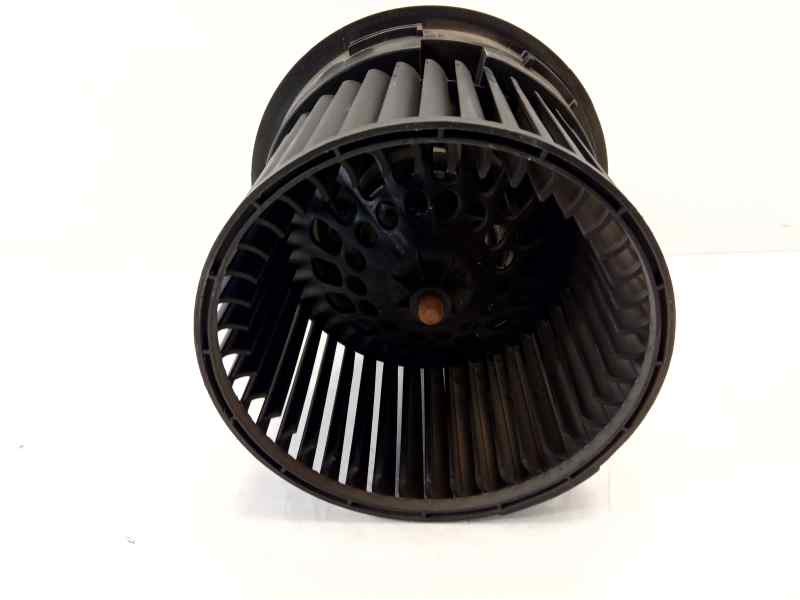 Recambio de ventilador calefaccion para dacia sandero 0.9 tce cat referencia OEM IAM N109038B T1020778J 