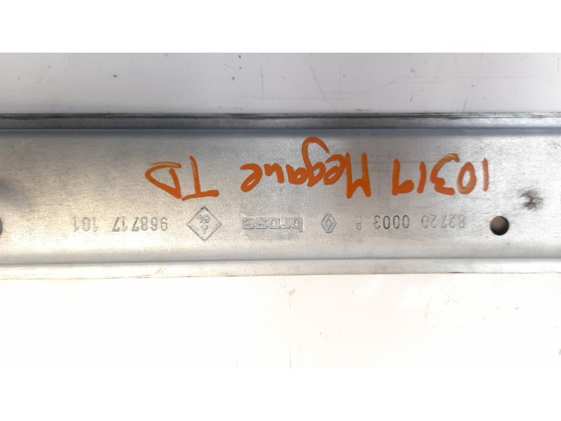 Recambio de elevalunas trasero derecho para renault megane iii berlina 5 p limited referencia OEM IAM 827200003R 106198617 11564