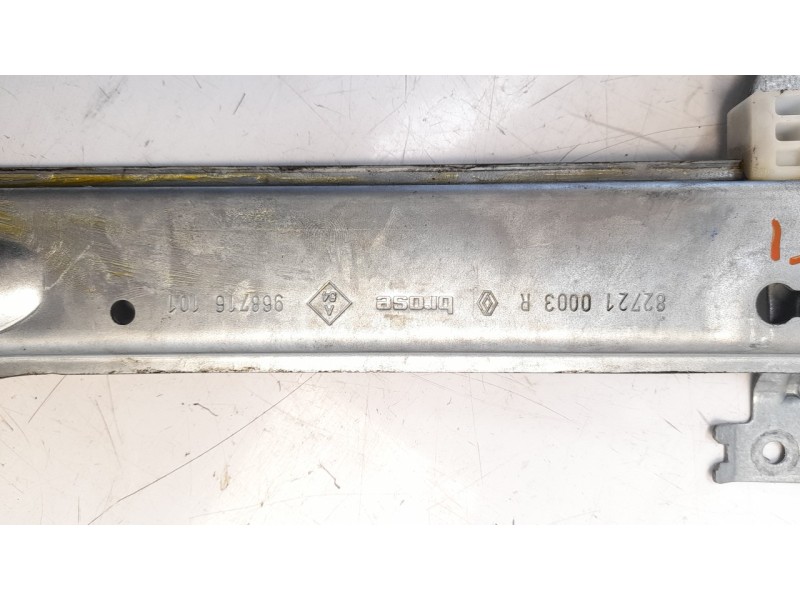 Recambio de elevalunas trasero izquierdo para renault megane iii berlina 5 p limited referencia OEM IAM 827210003R 106198618 115