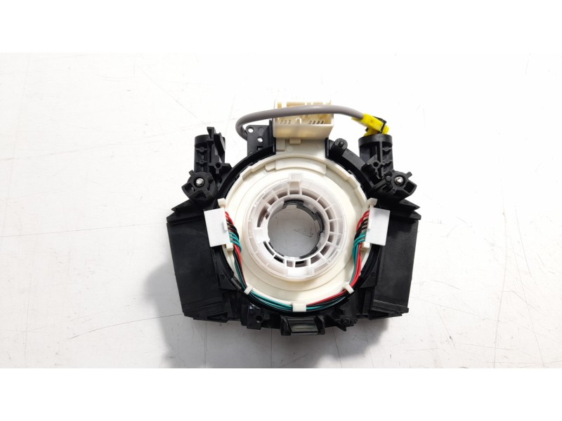 Recambio de anillo airbag para nissan note (e11e) referencia OEM IAM B5567BH00A 88F0657HD EASNS002