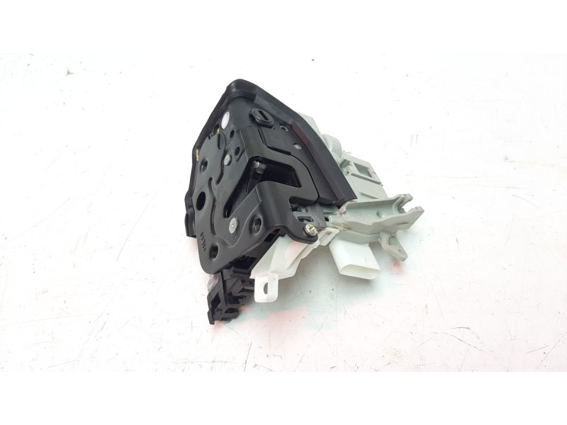 Recambio de cerradura puerta trasera izquierda para audi q2 (gab) 1.0 tfsi referencia OEM IAM 8K0839015H  