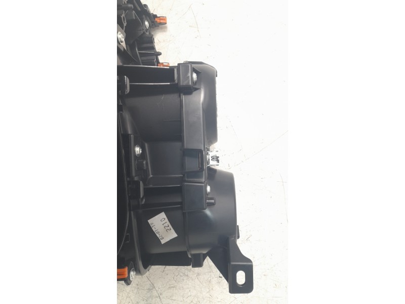 Recambio de cenicero para toyota corolla (e21) hybrid style referencia OEM IAM 5562602060  