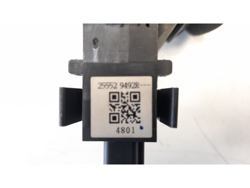 Recambio de mando volante para renault megane iii berlina 5 p limited referencia OEM IAM 255529492R  