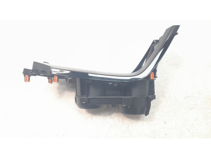Recambio de cenicero para toyota corolla (e21) hybrid style referencia OEM IAM 5562602060  
