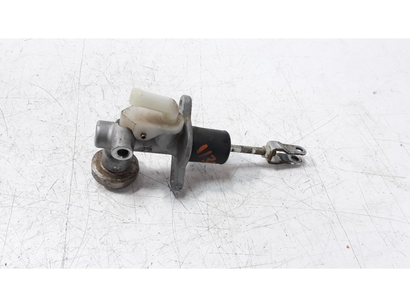 Recambio de bomba embrague para nissan navara pick-up (d40m) 2.5 dci diesel cat referencia OEM IAM 306105X01B  