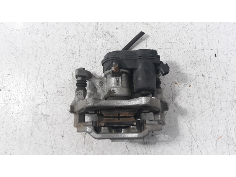 Recambio de pinza de freno trasera izquierda para toyota corolla (e21) referencia OEM IAM 4785002350  