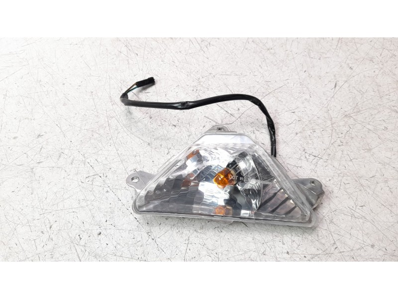 Recambio de piloto delantero izquierdo para kawasaki ninja 400 referencia OEM IAM 230400153  