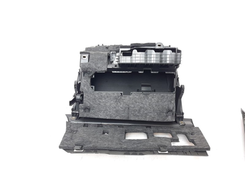 Recambio de guantera para audi q2 (gab) 1.0 tfsi referencia OEM IAM 81B857035A  