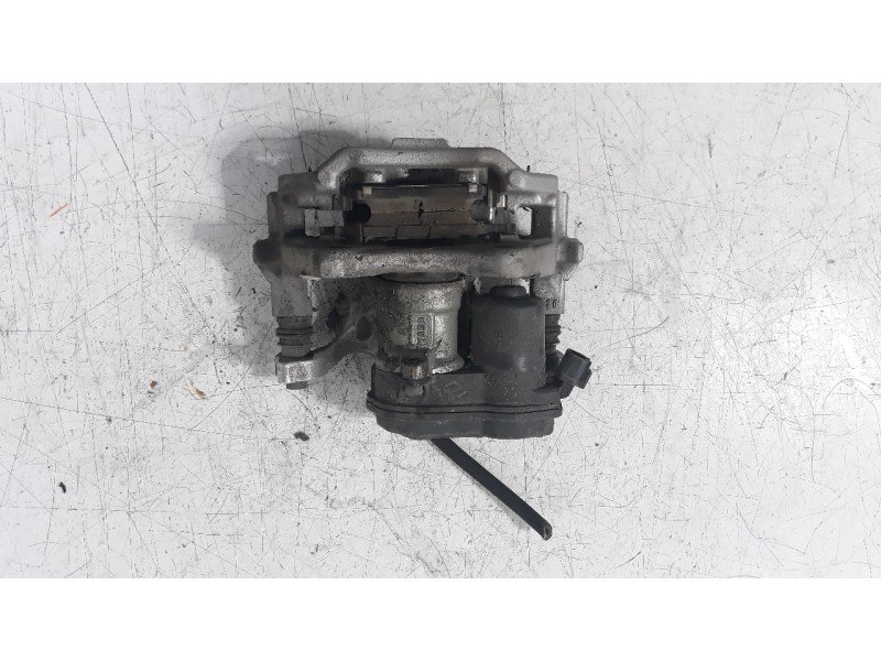 Recambio de pinza de freno trasera derecha para toyota corolla (e21) referencia OEM IAM 4783002360  