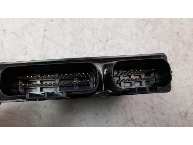 Recambio de centralita motor uce para kawasaki ninja 400 referencia OEM IAM 211751371  