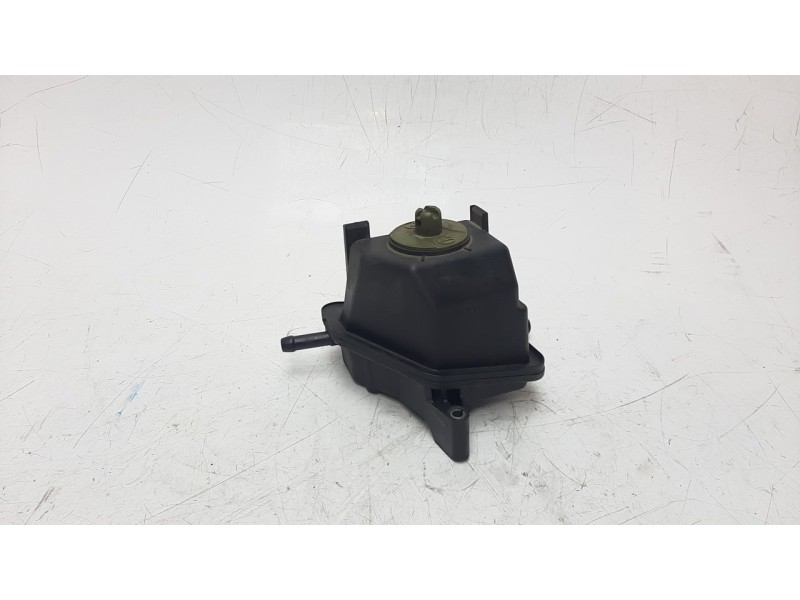Recambio de deposito servo para audi a3 (8l) 1.9 tdi referencia OEM IAM 1J0422371C  