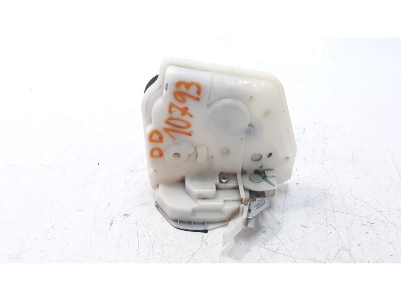 Recambio de cerradura puerta delantera derecha para mazda 2 lim. () 1.5 16v cat referencia OEM IAM DA6C58310  