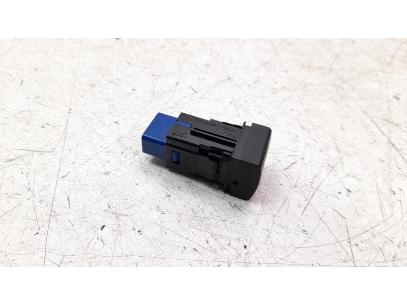 Recambio de interruptor para toyota corolla (e21) hybrid style referencia OEM IAM 8415312010  