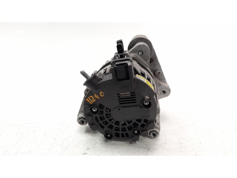 Recambio de alternador para hyundai tucson referencia OEM IAM 373002M420  